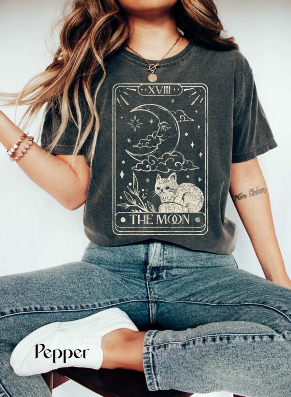 Moon Tarot T-shirt Oversized Mystical Design Cotton Moon